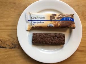 ns-t13-day4-lunchbar-on-plate